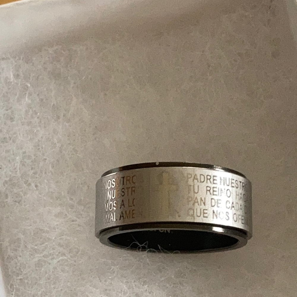 Size 9 Lords Prayer stainless spinner ring -Spanish